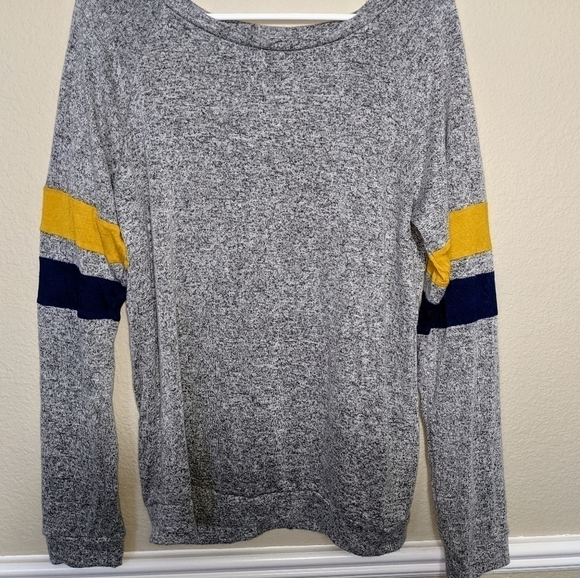 Yellow & Blue Striped Heather Gray Long-sleeve Top Popular Basics  NWOT - Picture 3 of 3